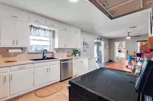 3504 Lakeshore Dr, Weatherford, TX 76087 - Photo 6