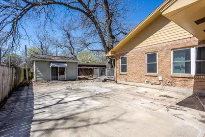 411 S Centre Lane, Lancaster, TX 75146 - Photo 22