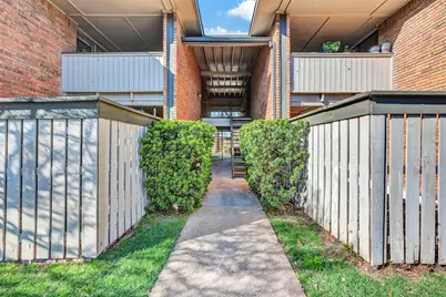 2809 Rio Branco Street #102, Farmers Branch, TX 75234 - Photo 2