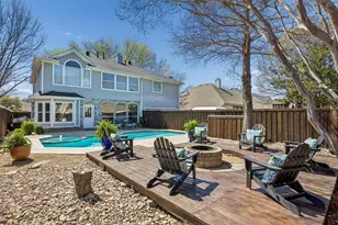 4212 Honeysuckle Dr, McKinney, TX 75070 - Photo 2