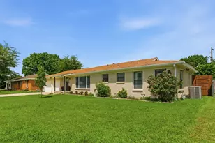 3808 Granada Dr, Richland Hills, TX 76118 - Photo 2