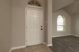 3247 Yeltes, Grand Prairie, TX 75054 - Photo 6