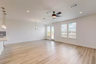 353 Princewood Dr, Princeton, TX 75407 - Photo 6