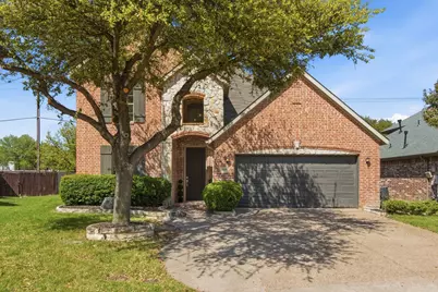 1902 Bentwood Court, Grapevine, TX 76051 - Photo 1