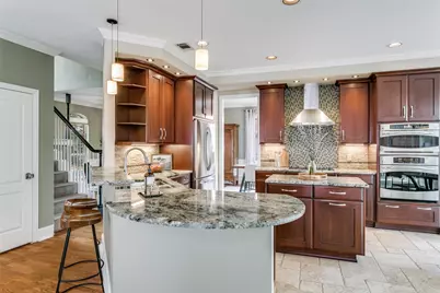 2718 Hidden Lake Drive, Grapevine, TX 76051 - Photo 14