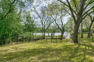 2718 Hidden Lake Dr, Grapevine, TX 76051 - Photo 38