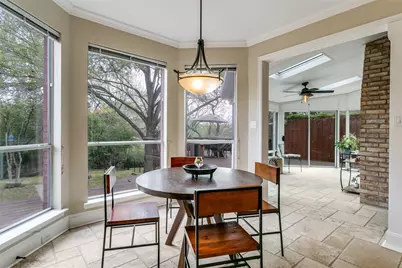 2718 Hidden Lake Drive, Grapevine, TX 76051 - Photo 18