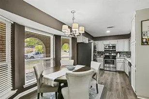 2805 Autumn Dr, Hurst, TX 76054 - Photo 4