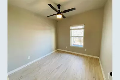 4609 Virginia Avenue #202, Dallas, TX 75204 - Photo 12