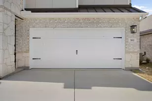 912 Alberta Spruce Rd, Justin, TX 76247 - Photo 4