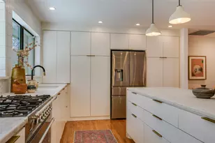 406 S Ravinia Dr, Dallas, TX 75211 - Photo 16