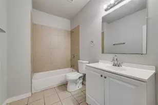 626 W Crawford St, Denison, TX 75020 - Photo 6