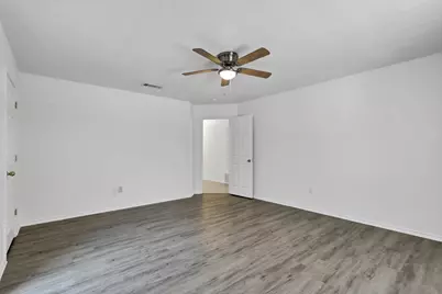 206 Bobbie Ann Court, Granbury, TX 76049 - Photo 8