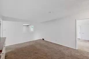 2612 Ashley Dr, Garland, TX 75041 - Photo 6