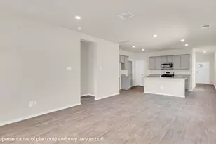 2124 Chantilly Ln, Arlington, TX 76015 - Photo 8