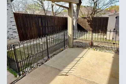 115 Moss Hill Drive, Arlington, TX 76018 - Photo 16