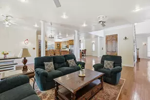 410 Beverly Dr, Keller, TX 76248 - Photo 8