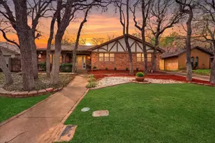 5808 Ridge Dr, Arlington, TX 76016 - Photo 1