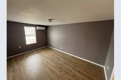 2705 Belzise Terrace, Fort Worth, TX 76104 - Photo 10