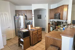 1008 Fort Apache Dr, Fort Worth, TX 76052 - Photo 10