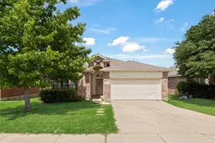 1008 Fort Apache Dr, Fort Worth, TX 76052 - Photo 1