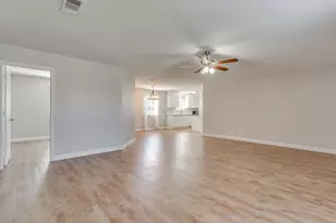 306 Kathy Ln, Granbury, TX 76049 - Photo 6