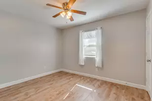 306 Kathy Ln, Granbury, TX 76049 - Photo 22