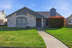 3928 Churchill Dr, Flower Mound, TX 75028 - Photo 1