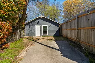 2452 W Brooklyn Ave, Dallas, TX 75211 - Photo 32