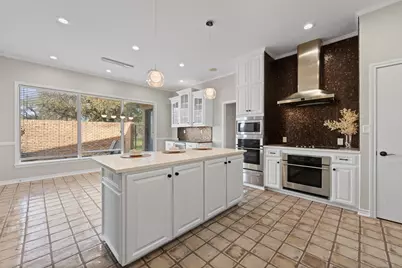 848 S Havenwood Lane, Fort Worth, TX 76112 - Photo 18