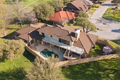 848 S Havenwood Lane, Fort Worth, TX 76112 - Photo 4