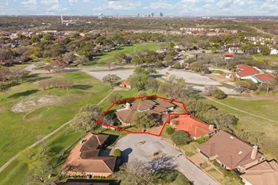 848 S Havenwood Lane, Fort Worth, TX 76112 - Photo 2