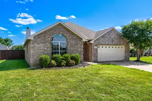 910 W Bois D Arc St, Celina, TX 75009 - Photo 2