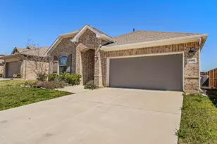 5408 Wedge Wood Dr, Haltom City, TX 76137 - Photo 2