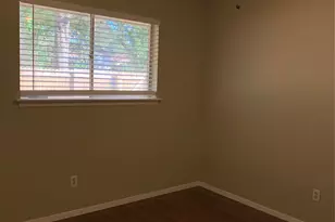 5410 Kings Mnr Dr, Lake Dallas, TX 75065 - Photo 22