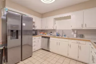 914 S Ave N, Clifton, TX 76634 - Photo 10