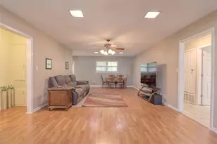 914 S Ave N, Clifton, TX 76634 - Photo 6