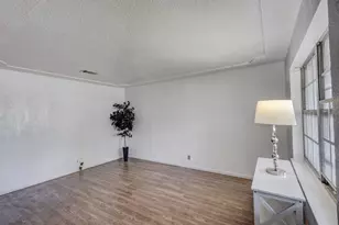 2304 Shady Brook Dr, Bedford, TX 76021 - Photo 12