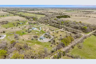 1530 County Road 3925, Wolfe City, TX 75449 - Photo 20