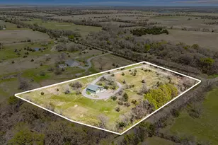 1530 Co Rd 3925, Wolfe City, TX 75449 - Photo 18