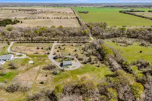1530 Co Rd 3925, Wolfe City, TX 75449 - Photo 20