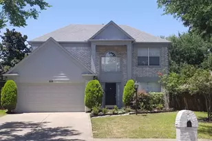 526 Newberry St, Grand Prairie, TX 75052 - Photo 1