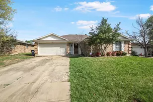 903 Robinwood Ct, Arlington, TX 76017 - Photo 1