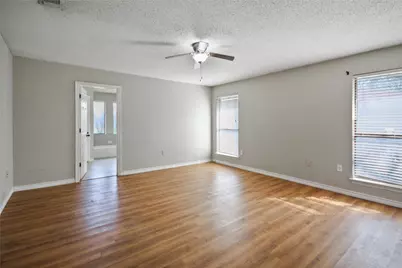 903 Robinwood Court, Arlington, TX 76017 - Photo 8