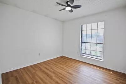 903 Robinwood Court, Arlington, TX 76017 - Photo 12