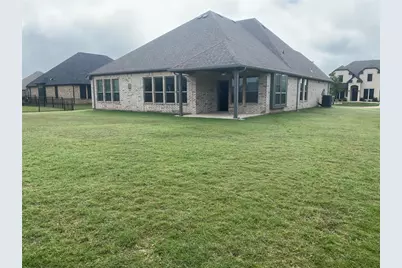 209 Johnson Street, Granbury, TX 76048 - Photo 38