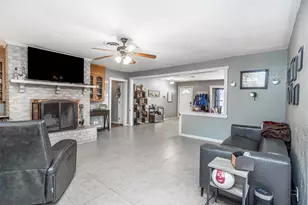 1907 Bridle Ln, Gainesville, TX 76240 - Photo 10