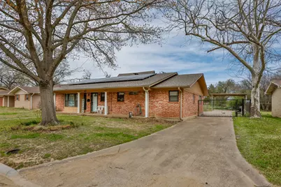 1907 Bridle Lane, Gainesville, TX 76240 - Photo 2