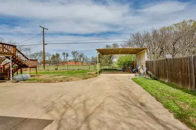 1907 Bridle Lane, Gainesville, TX 76240 - Photo 40