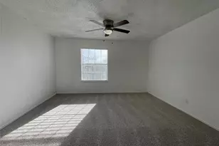 1404 Shufford St, Irving, TX 75060 - Photo 10